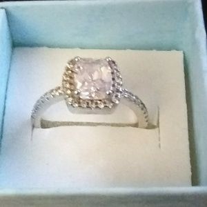 NEW Silver plated S925 Cubic Zirconia Ring